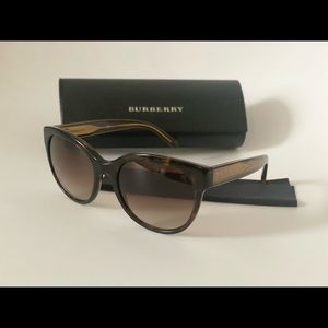 Burberry Brown Gradient Cat Eye Sunglasses Women’s
